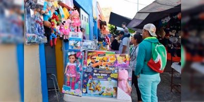 Ventas-juguetes-reyes-magos-Morelia-mercado