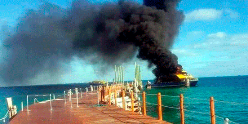 incendio-ferry-Cancun