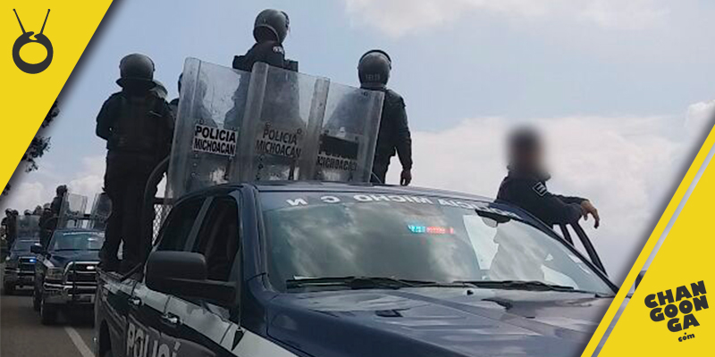 normalistas-retener-camioneta-coppel-Michoacán