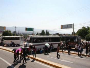 autobuses secuestrados michoacan