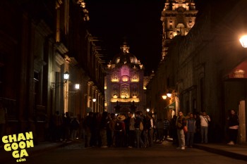 VIDEO: incendian normalistas cabeza de cartón de Fausto Vallejo