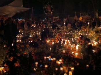 noche de muertos tzintzuntzan