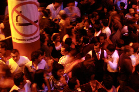 DF: revisión en bares y discotecas a consecuencia del incendio en Brasil