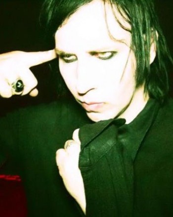 ¿Marilyn Manson con influenza?