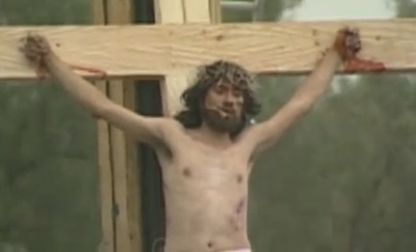 Termina crucifixión de Jesús en Iztapalapa