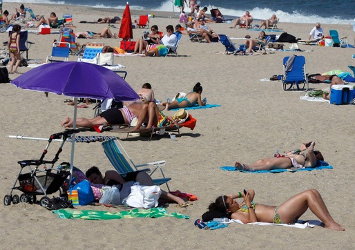 Se recomienda proteger la piel durante la temporada de calor