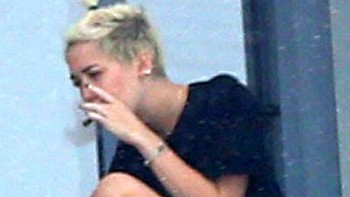 Miley Cyrus fumando marihuana