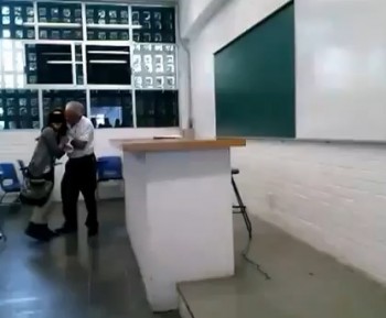 alumna prepa acoso maestro unam