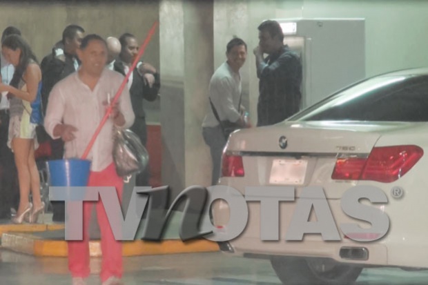 VIDEO: Captan a Cuauhtémoc Blanco y Germán Villa bailando con policías tras ser detenidos