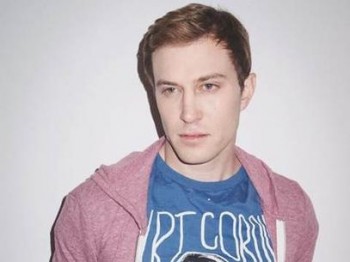 adicto al porno denuncia apple