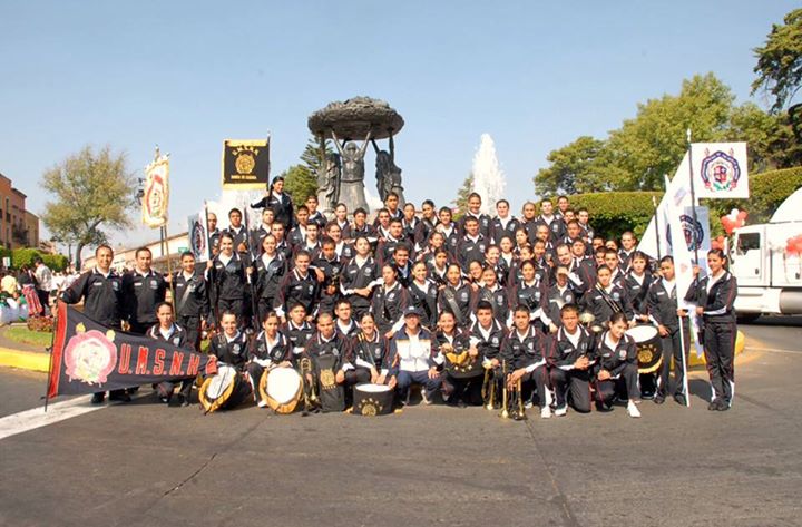 banda de guerra universidad michoacana