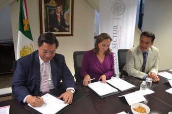 Jesús Reyna Sectur convenio