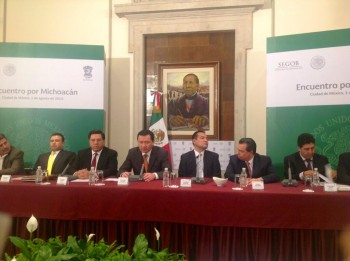 Michoacán Osorio Chong reunión DF agosto 2013