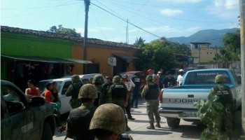 Michoacán soldados guardias comunitarios