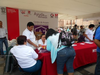 Pocos son los morelianos que este día se han acercado a realizar sus donaciones en plaza Ocampo ante la complicación que implica llegar al mismo.