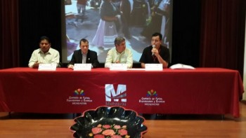 Festival de danza nacional y música tradicional Huiramba Michoacán