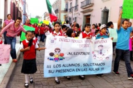 marcha niños Oaxaca clases