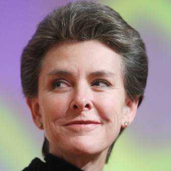 beth brooke Global de Ernst & Young.