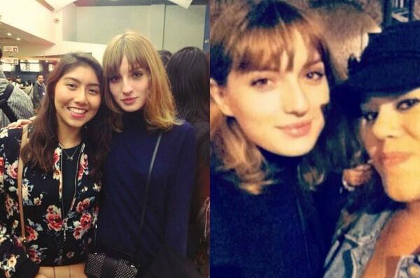 María Valverde con fans en Morelia