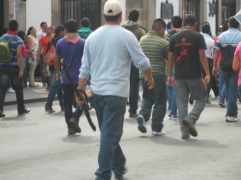 normalistas marcha armado Morelia