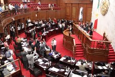 Notifican alcaldes al Congreso del Estado reintegración a sus funciones