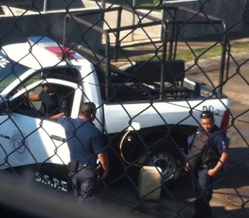 policías ordeñando gasolina Seguridad Pública Morelia Michoacán