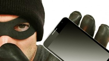 Ladrón de iPhone regresa contactos escritos en un papel
