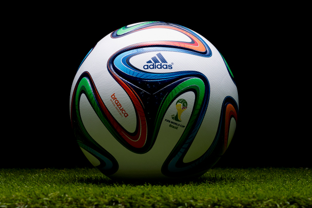 Brazuca- balón oficial de la Copa Mundial de la FIFA 2014 hecho por Adidas