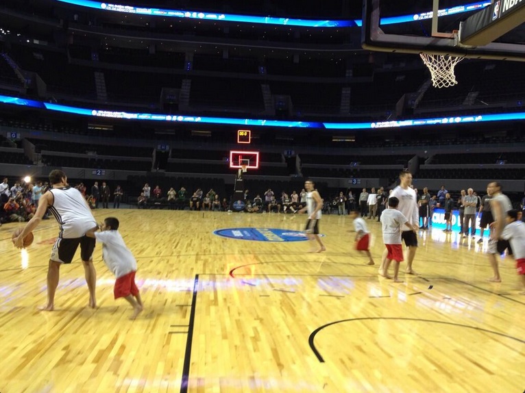 Spurs San Antonio NBA Niños Triquis México