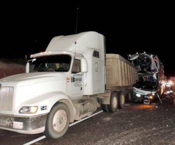 accidente autobus Autopista Siglo XXI Michoacán