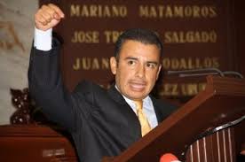 solicitado Repongan el procedimiento legislativo de la reunión de diputados en Charo Fidel Calderón