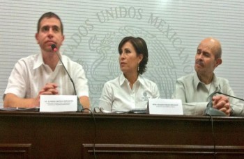Alfredo Castillo, Rosario Robles y Fausto Vallejo en Apatzingán