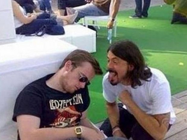 Dave Grohl trollea a fan
