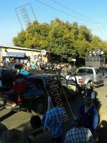 autodefensas toma de Peribán Michoacán
