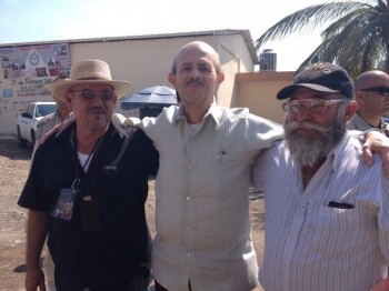 Fausto Vallejo con Hipólito Mora y Estanislao Beltrán en La Ruana