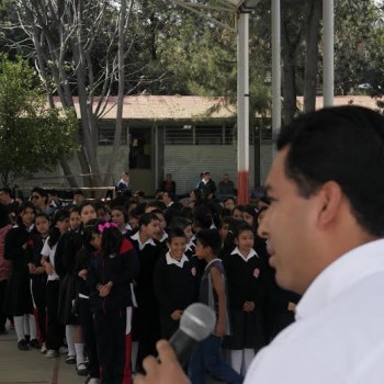 Impulsar la educación para lograr la reconstrucción del tejido social en Michoacán
