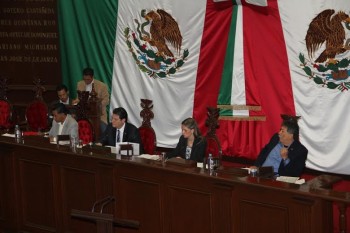 Turnan a Gobernación y Puntos Constitucionales comunicación del Ayuntamiento de Tepalcatepec
