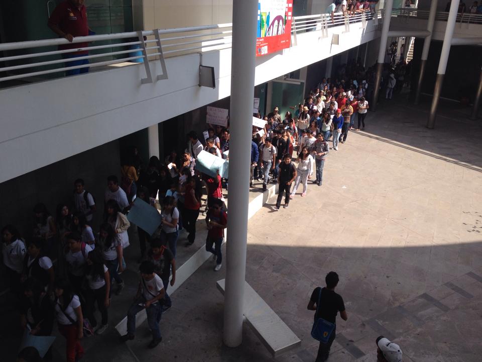 marcha CU gratuitada Morelia 2