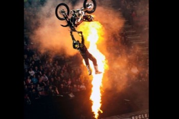 Cancelan espectáculo Nuclear Cowboyz en la Arena Ciudad de México 2014 4