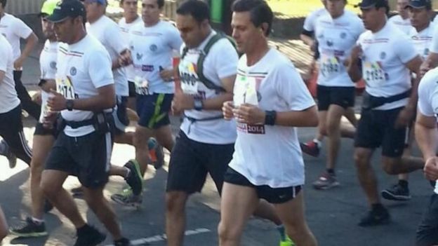 EPN en carrera Molino del Rey