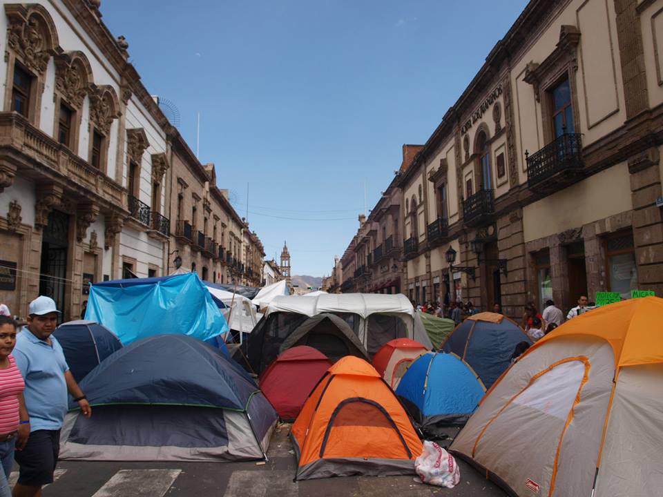 cnte planton tiendas campaña madero