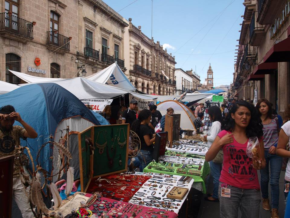 cnte tianguis av madero plantón