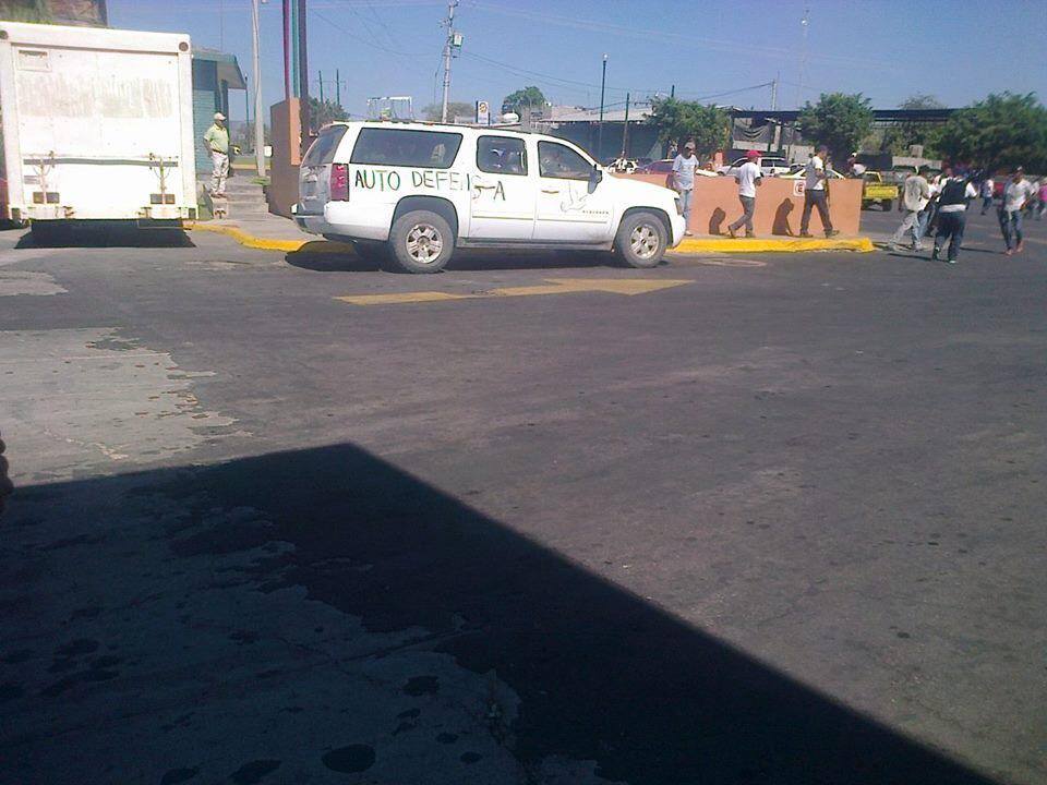 nueva italia autodefensas linchamiento infiltrado camioneta