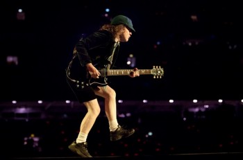 Angus Young de ACDC