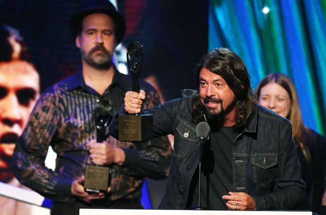Dave Grohl y Krist Novoselic Nirvana Hall of Fame