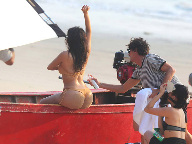 Kim Kardashian bikini 2