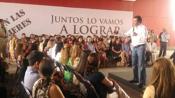 Osorio Chong en Morelia reunión con Mujeres