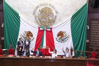 Designan a Alfonso Villanueva y Filiberto Vargas recipiendarios de la Condecoración  Melchor Ocampo