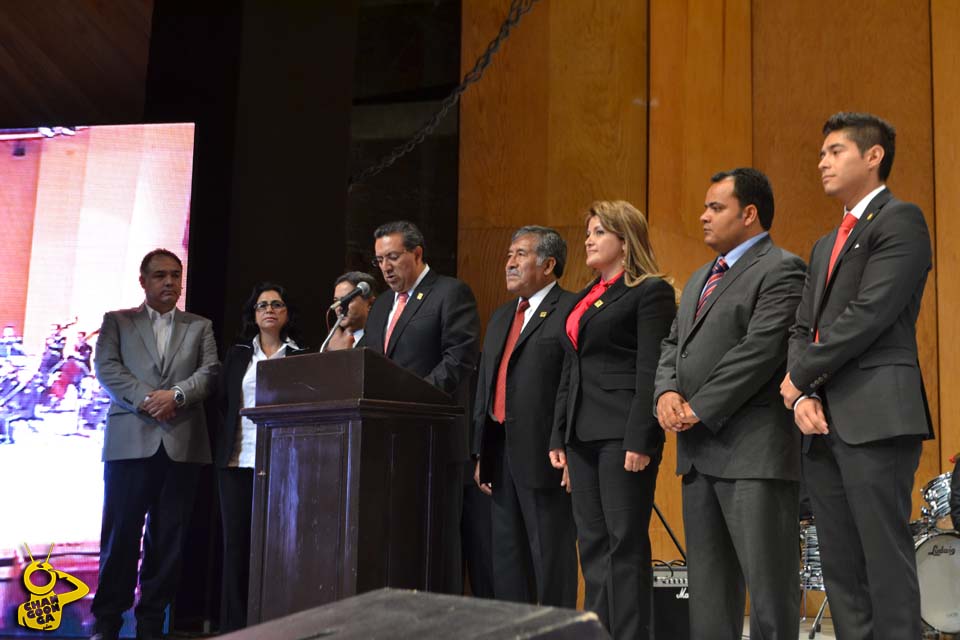 Wilfrido Lázaro cabildo de Morelia reconocimiento Fausto Vallejo Moreliano Distinguido