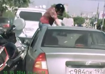 captan zafarrancho entre conductor y motociclistas